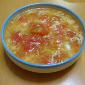 トマトと卵のとろりん中華スープ